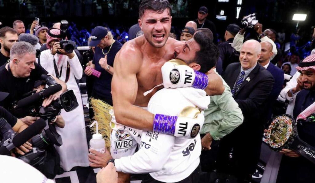 TOMMY FURY BEATS JAKE PAUL WITH SPLIT DECISION