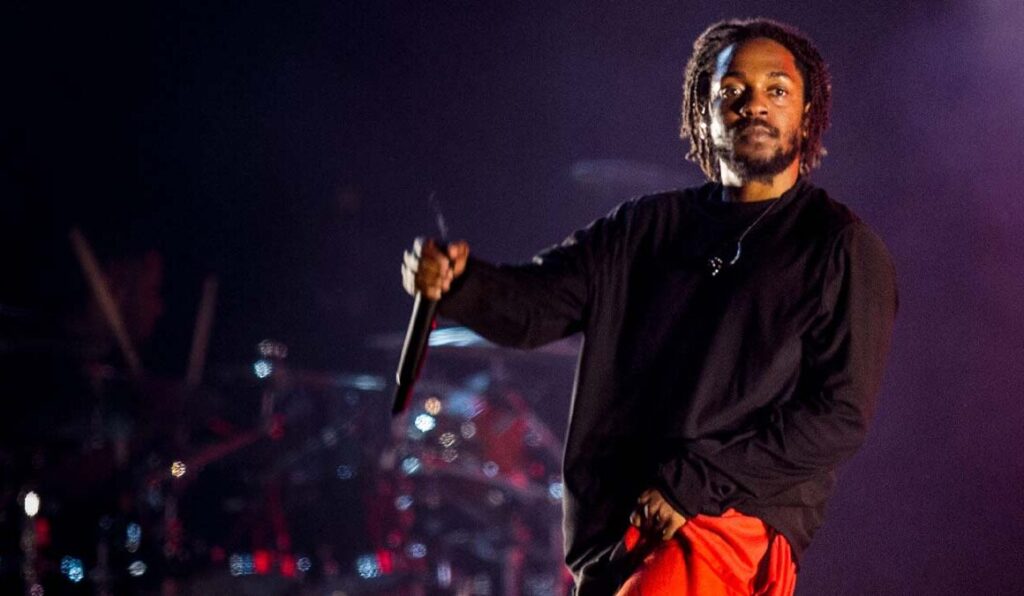 KENDRICK LAMAR IS EXPECTED TO RELEASE NEW SINGLE BEFORE SUPER BOWL HALFTIME SHOW